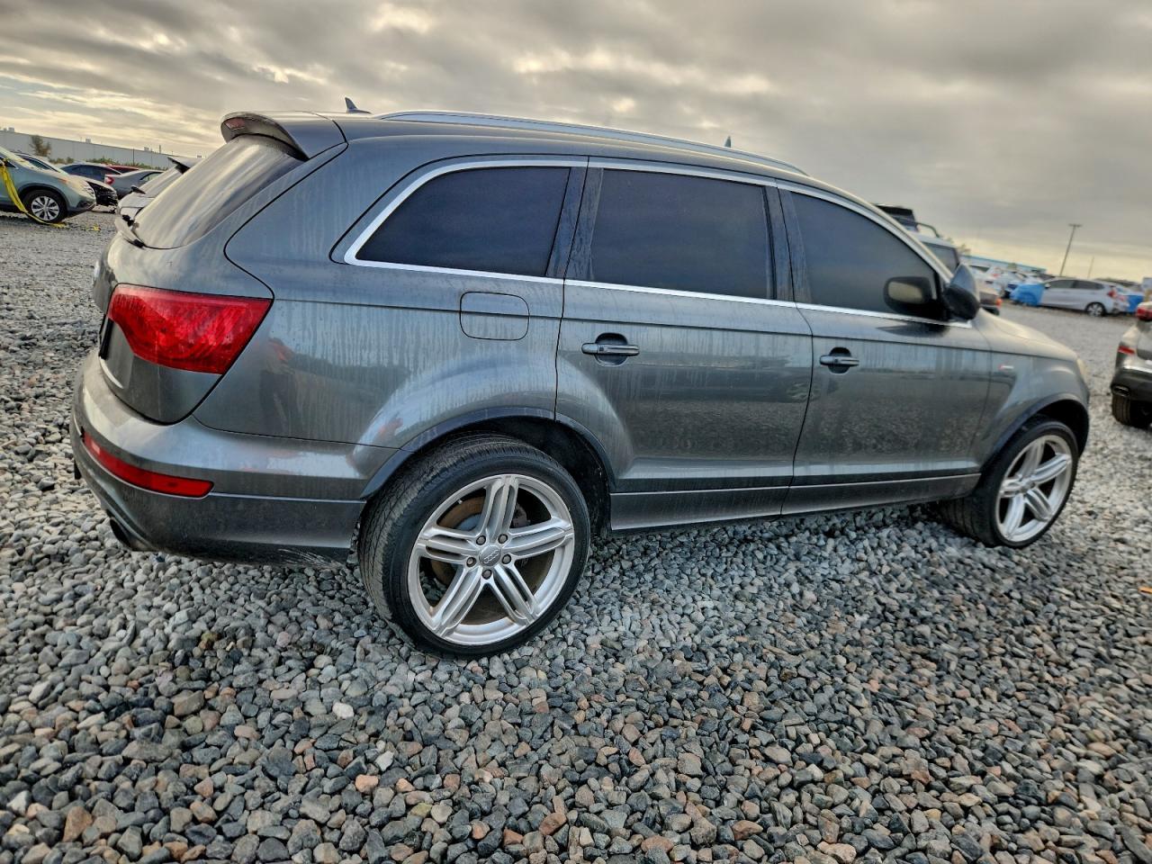2013 AUDI Q7