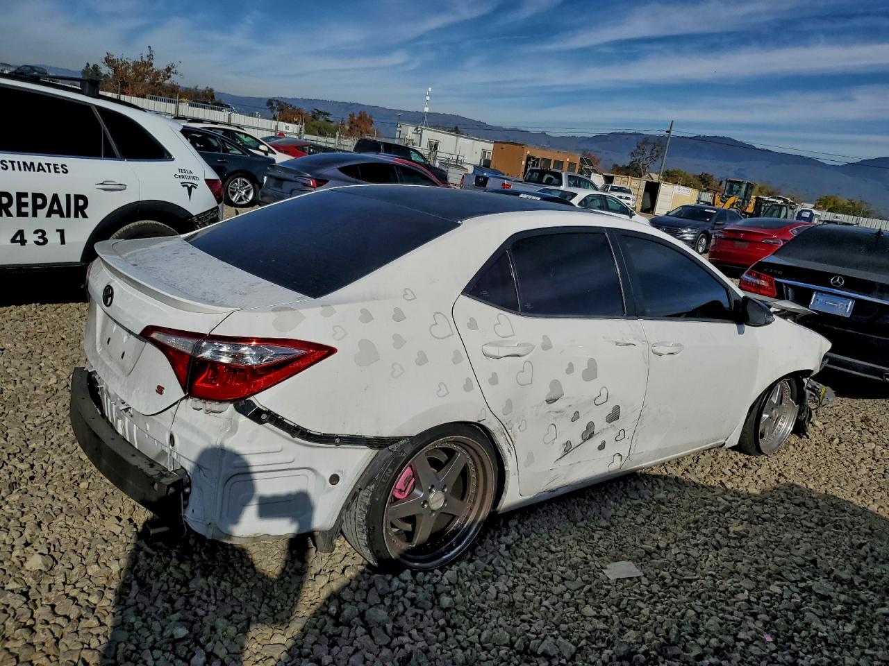 2016 TOYOTA COROLLA