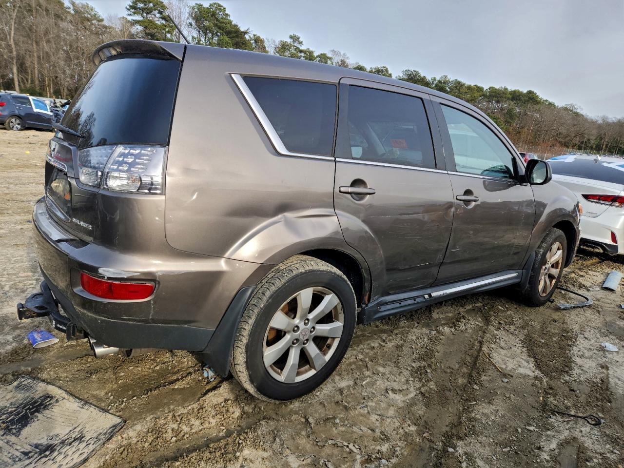 2011 MITSUBISHI outlander