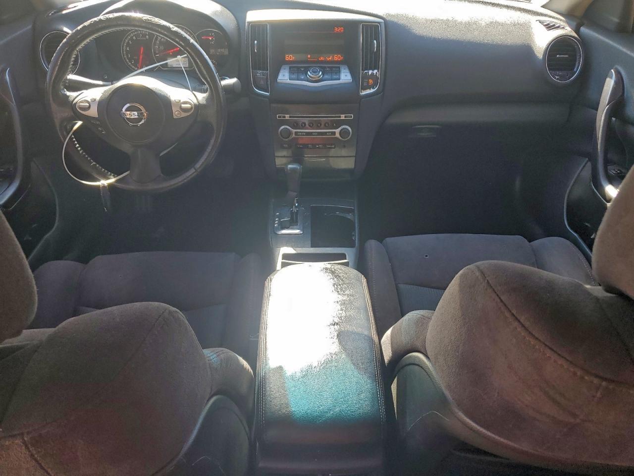 2013 NISSAN Maxima