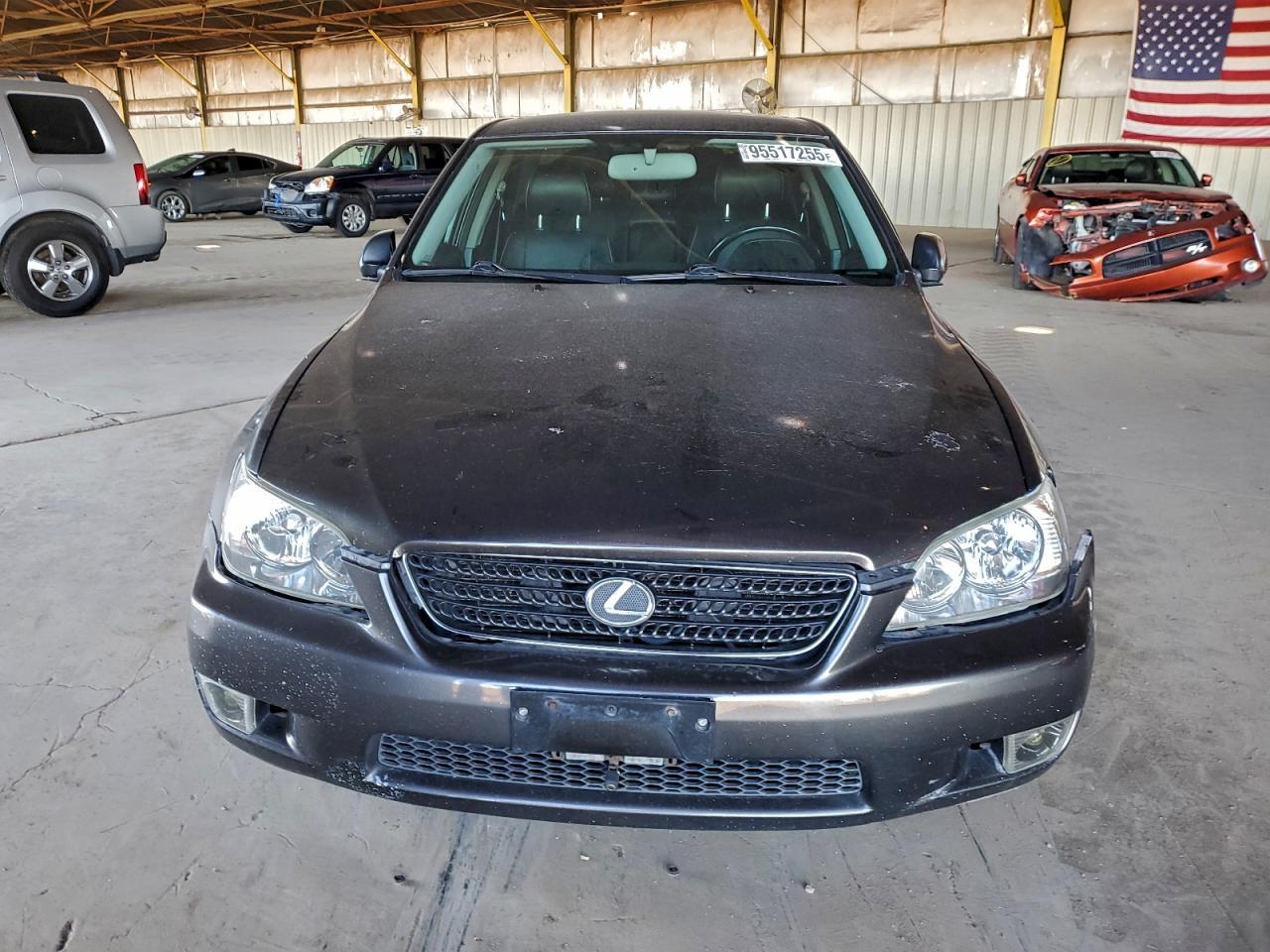 2005 LEXUS IS 300