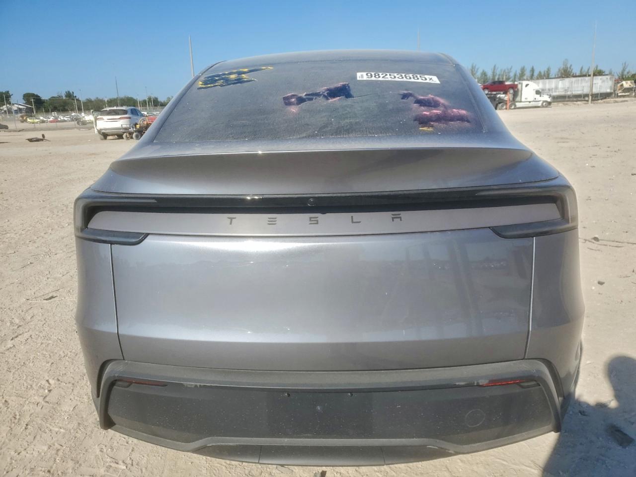 2026 TESLA MODEL Y