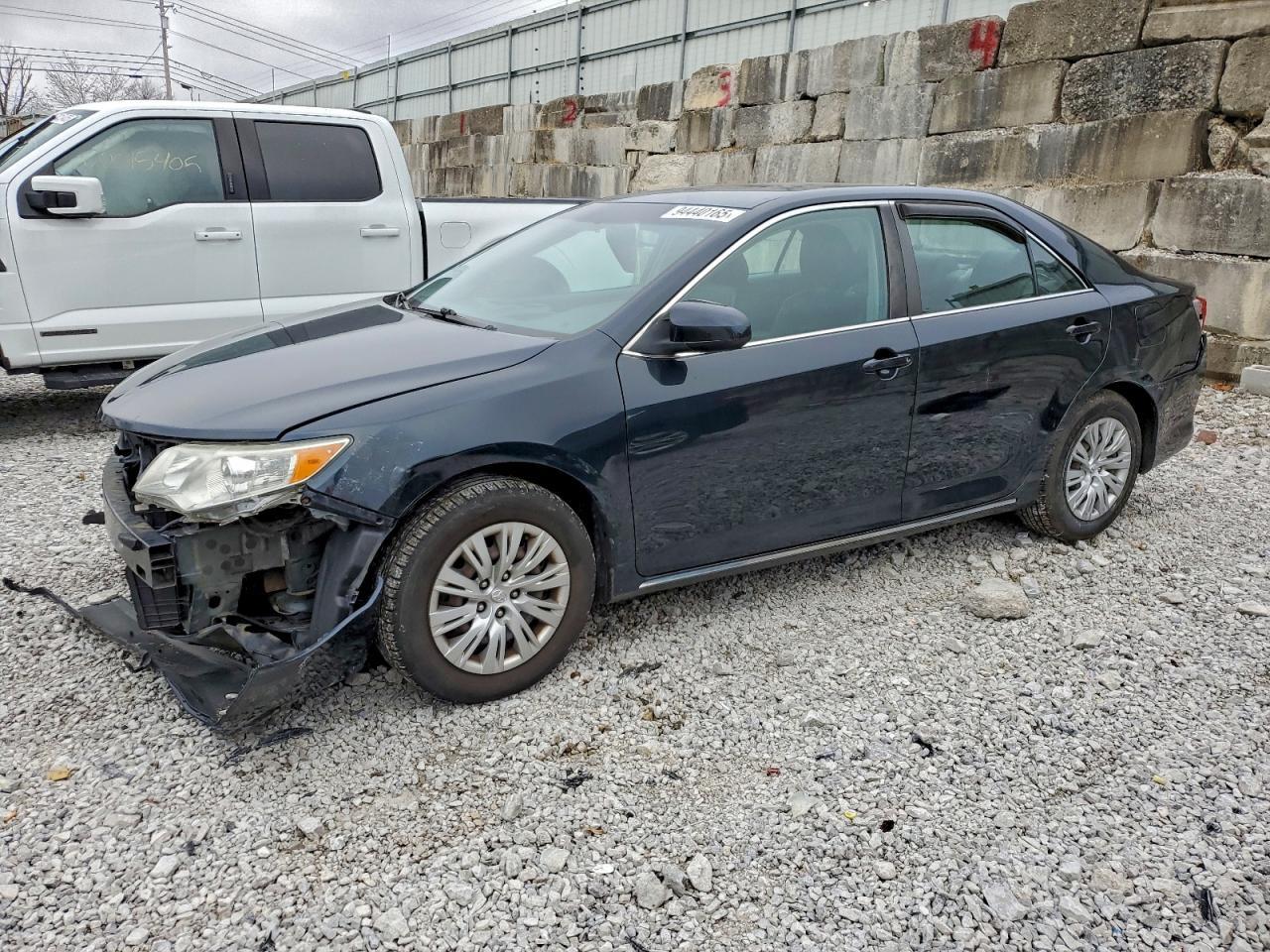 2013 TOYOTA CAMRY