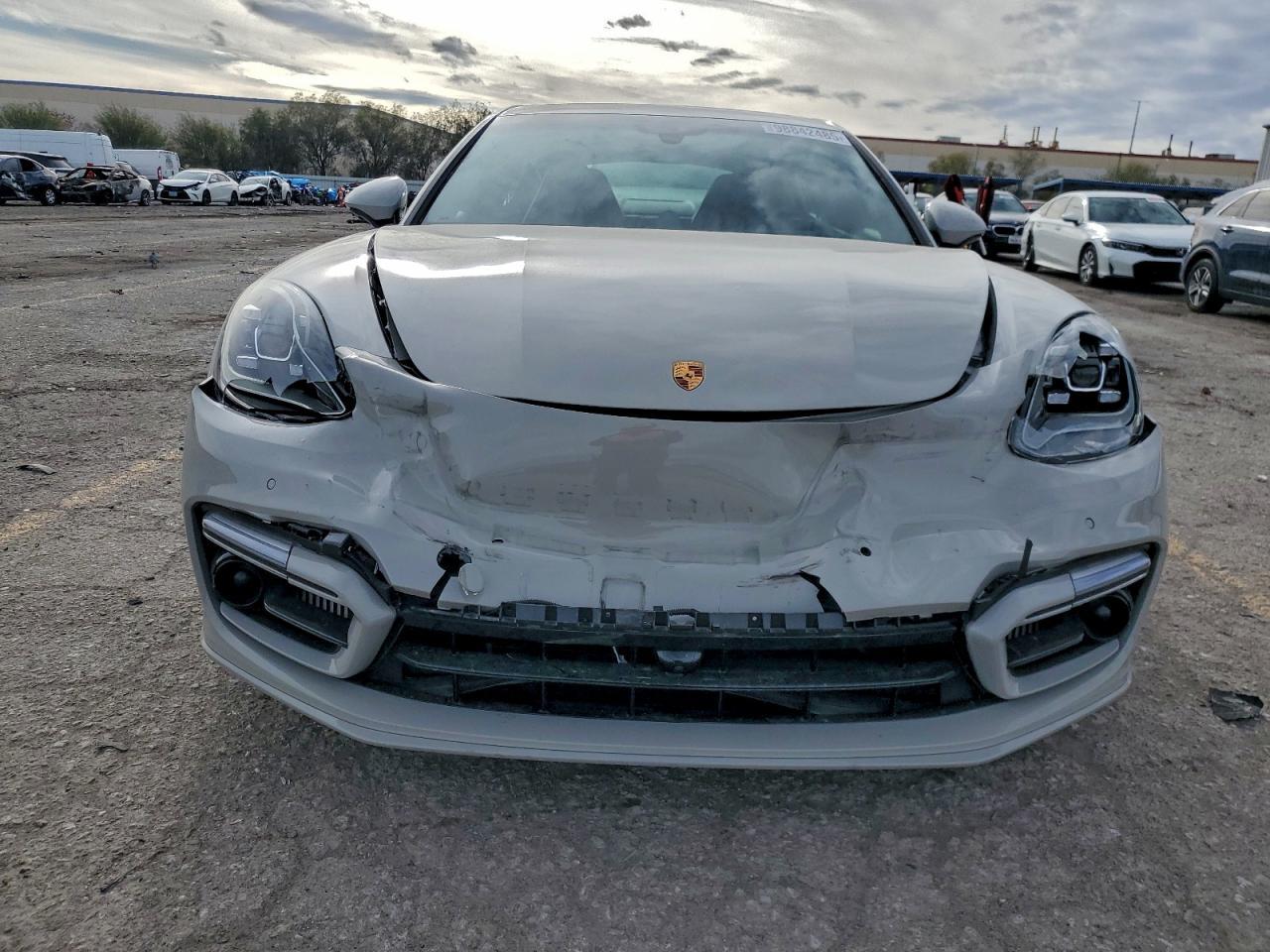2023 PORSCHE Panamera