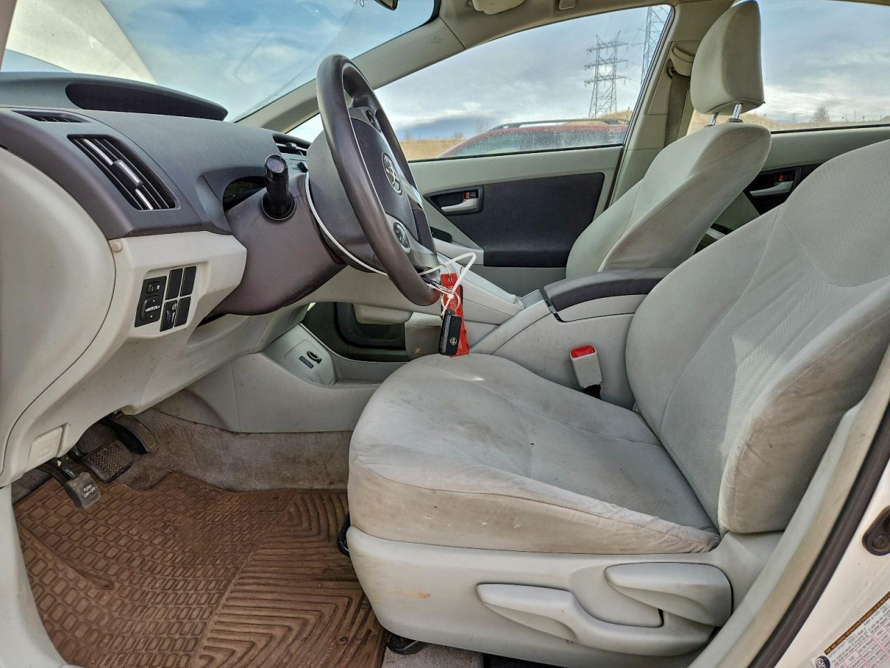 2011 TOYOTA PRIUS
