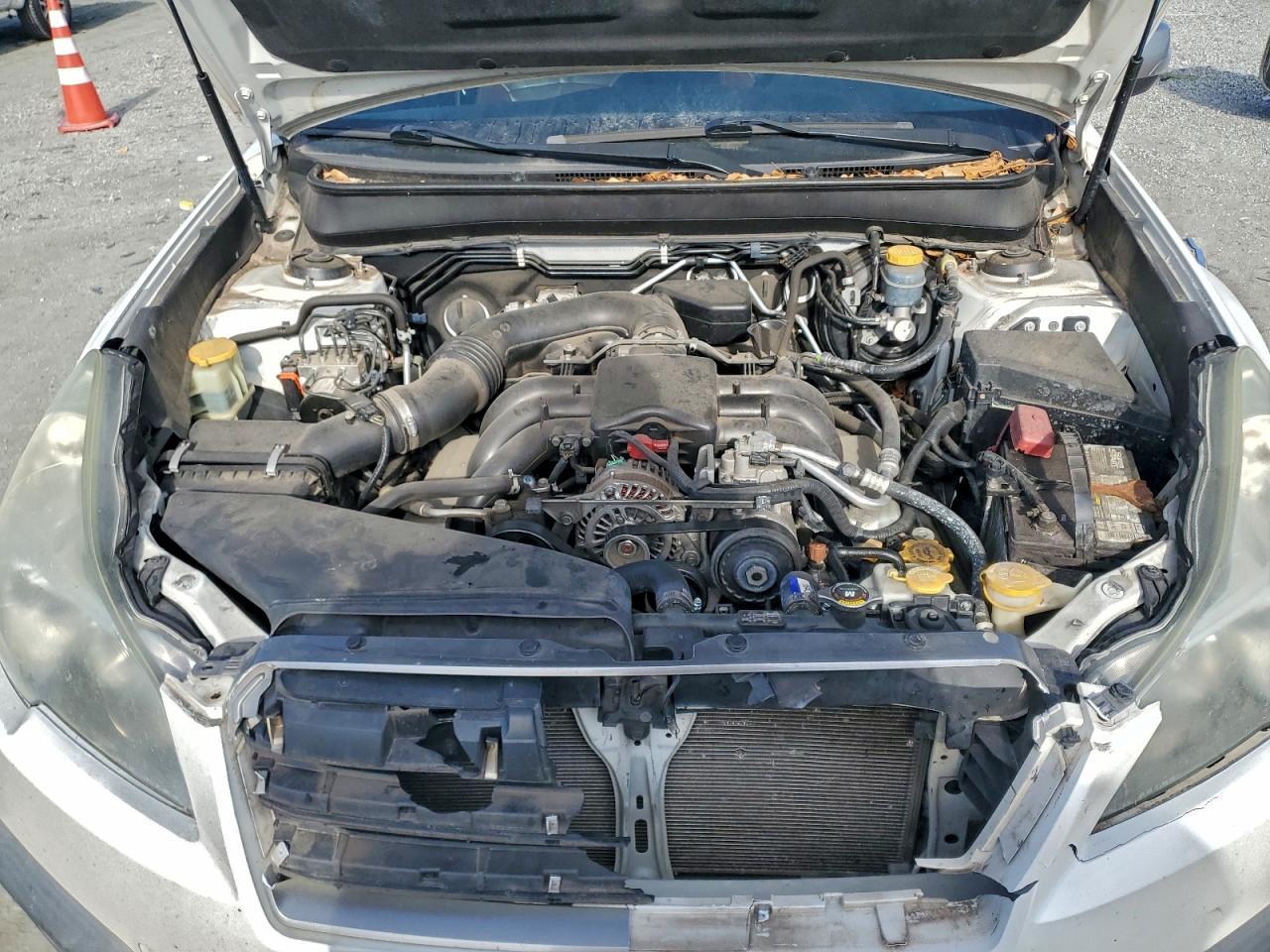 2013 SUBARU Outback