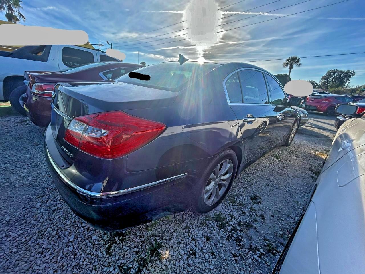 2012 HYUNDAI GENESIS