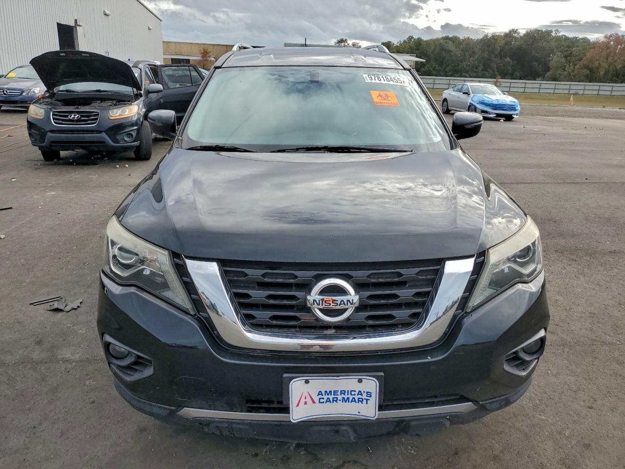 2017 NISSAN PATHFINDER