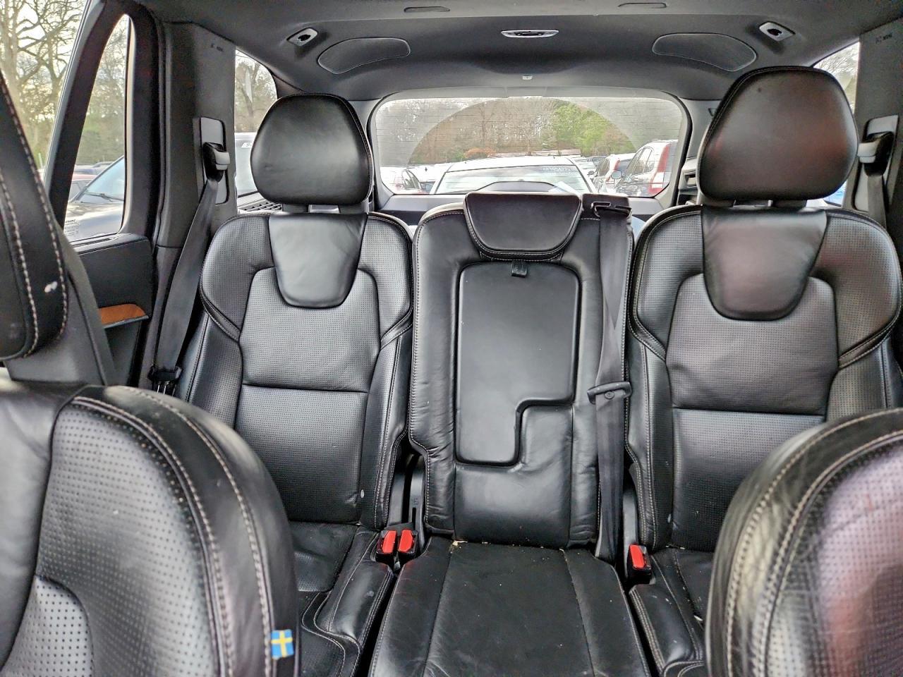 2016 VOLVO XC90