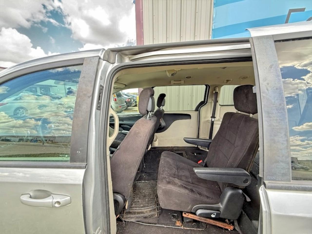 2011 DODGE GRAND CARAVAN