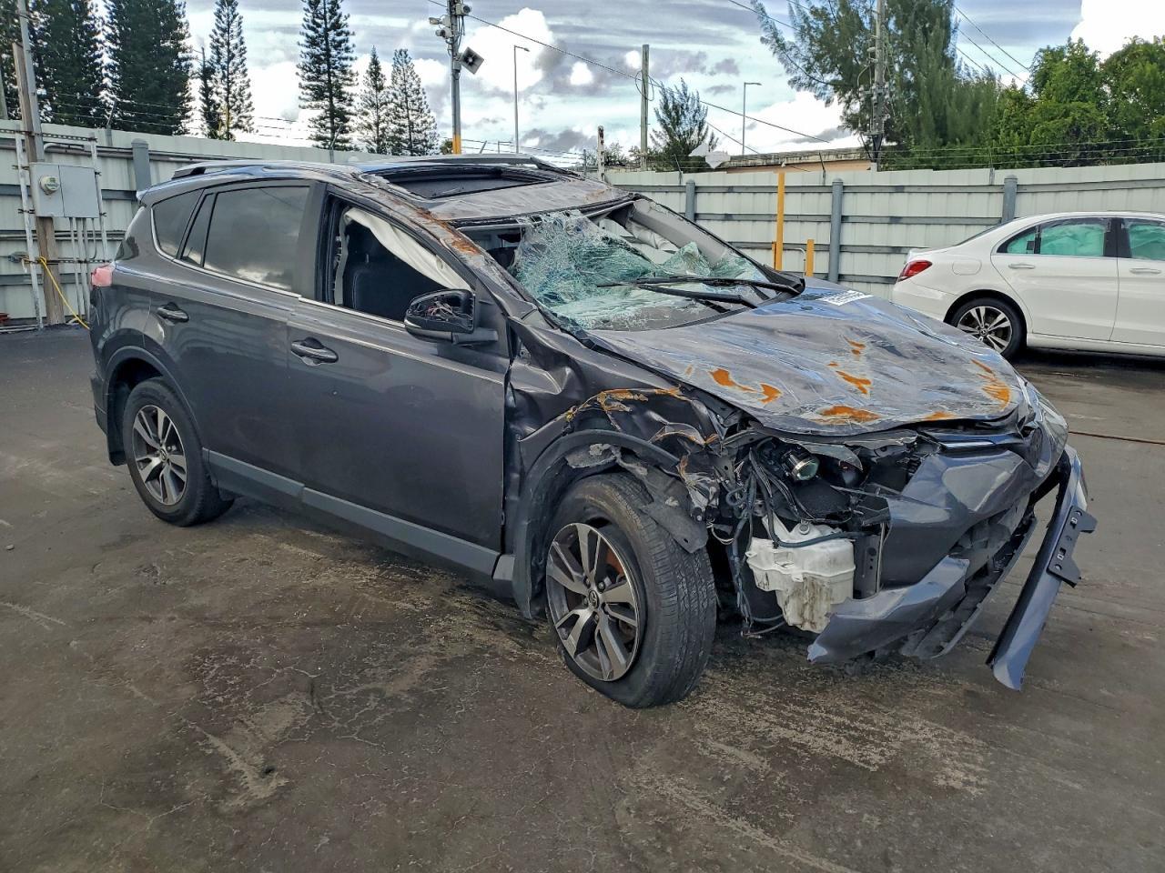 2016 TOYOTA RAV4