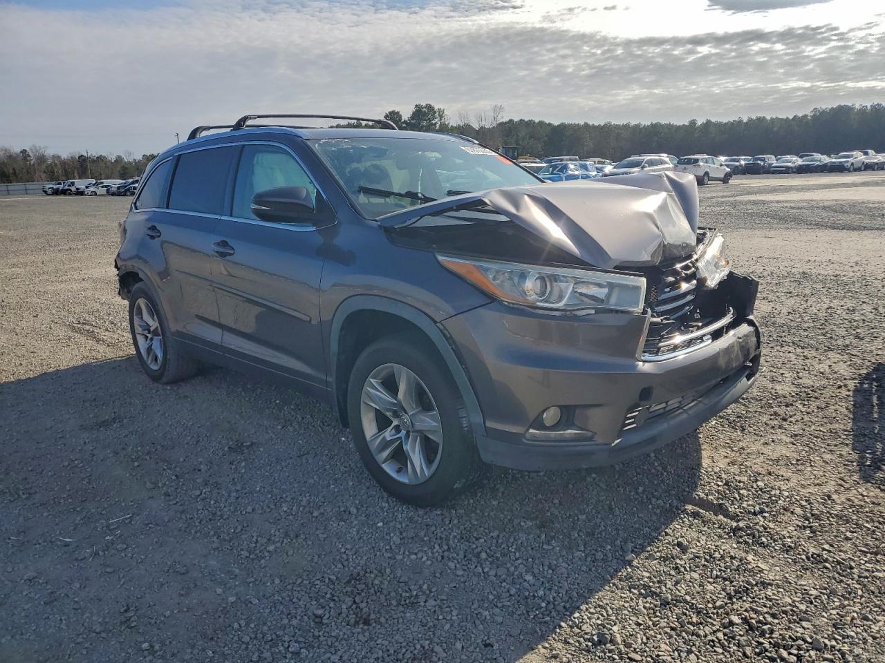 2014 TOYOTA HIGHLANDER