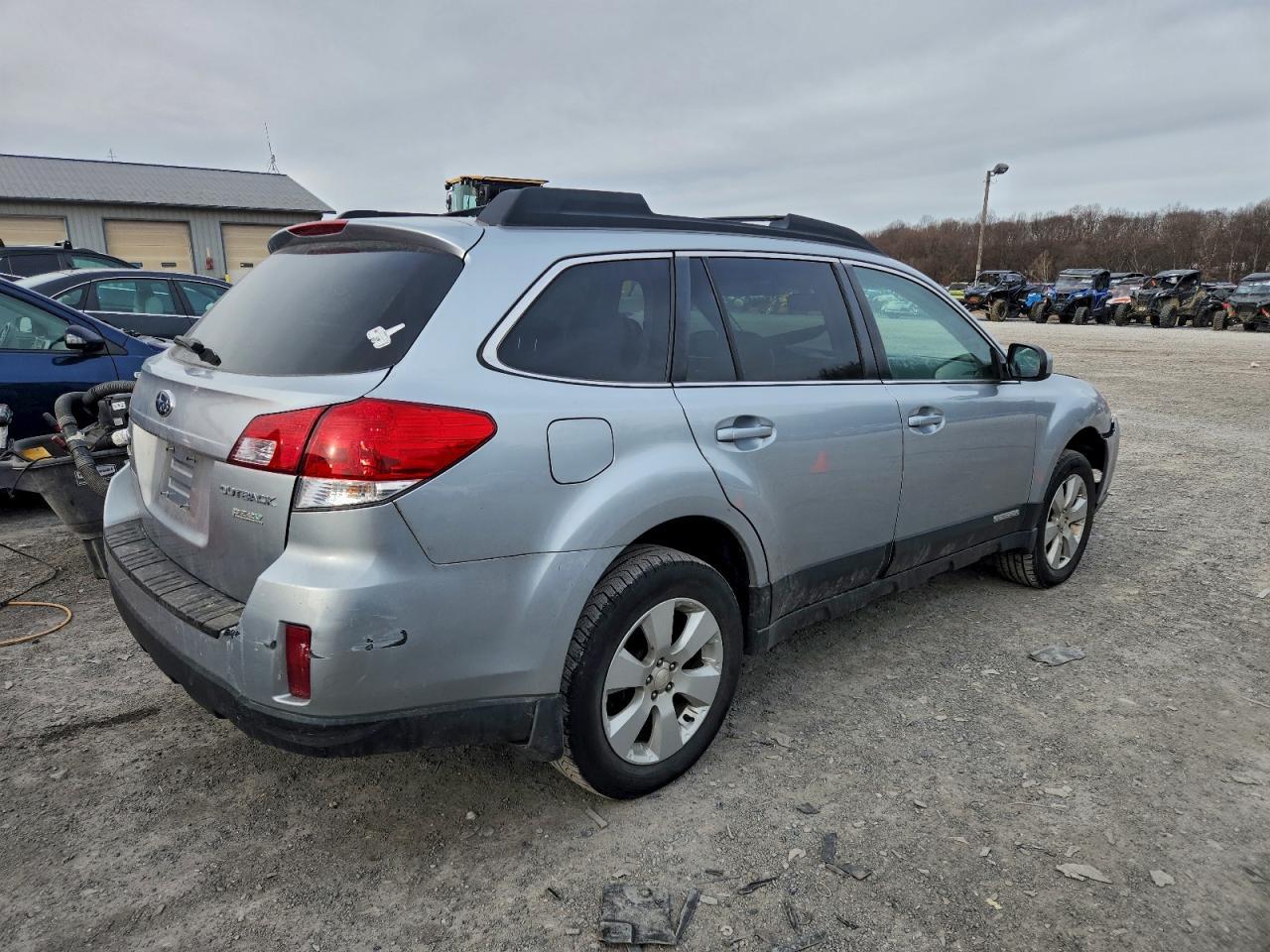 2012 SUBARU Outback