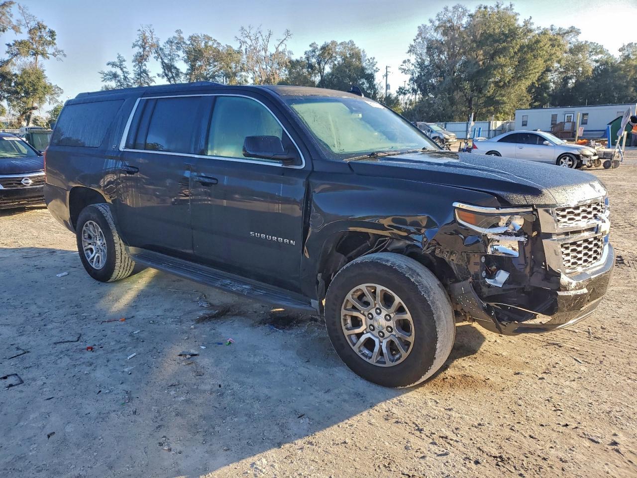 2016 CHEVROLET Suburban