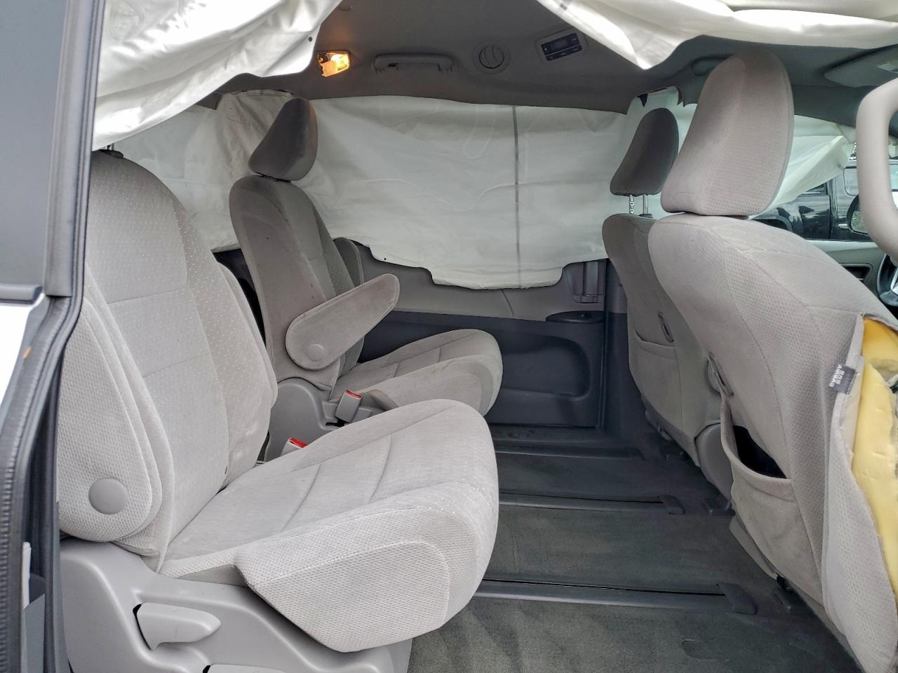 2017 TOYOTA SIENNA