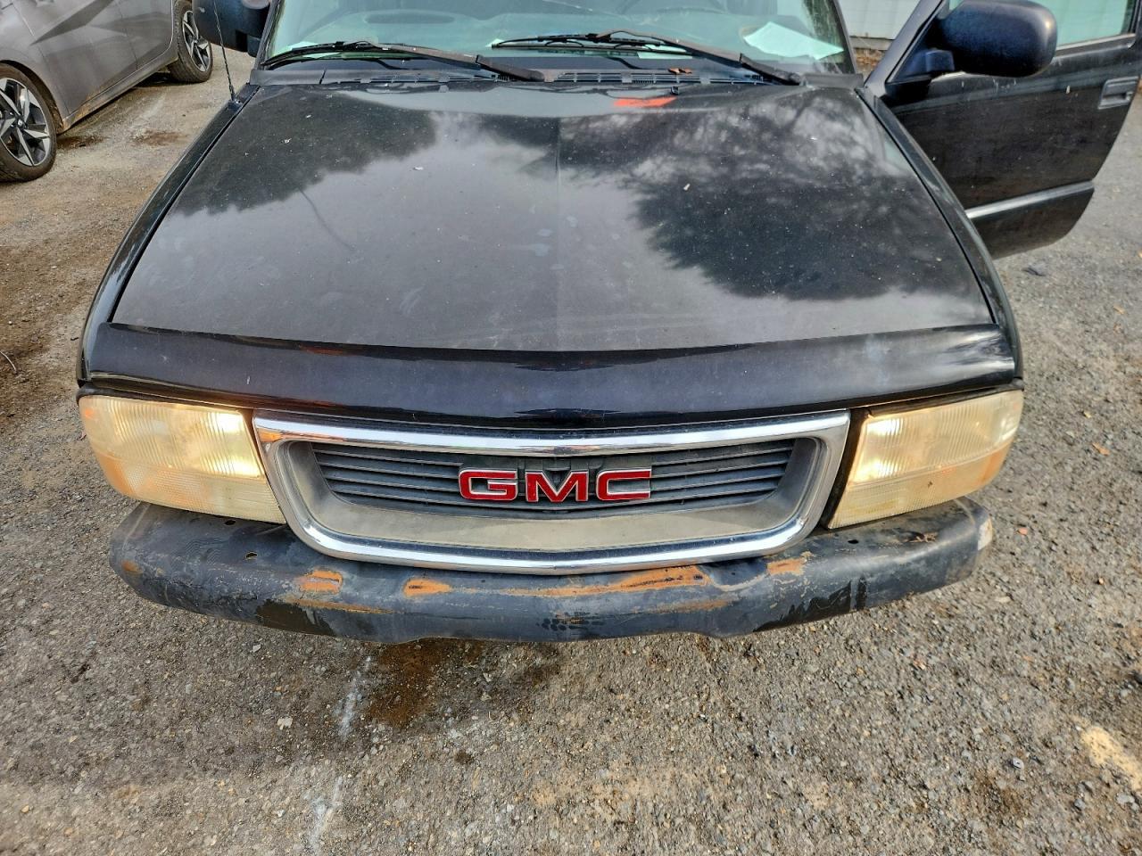 2003 GMC Sonoma