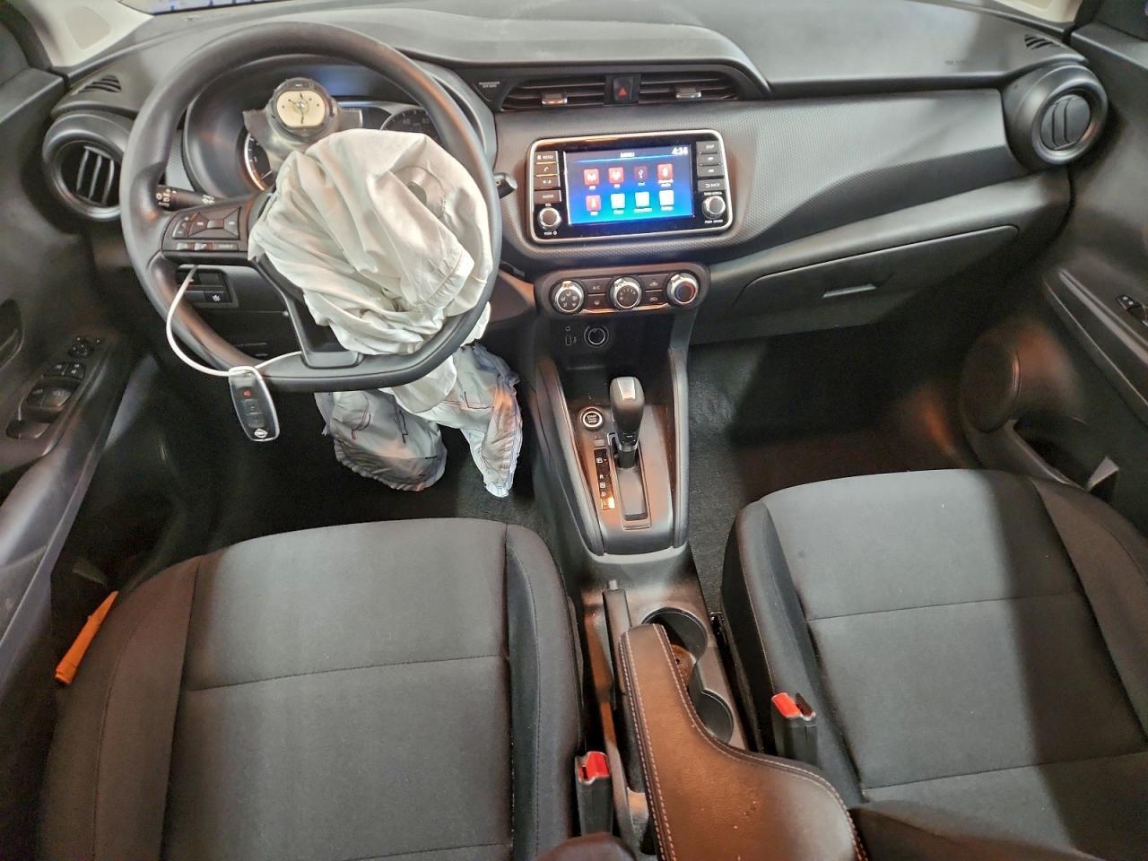 2023 NISSAN KICKS