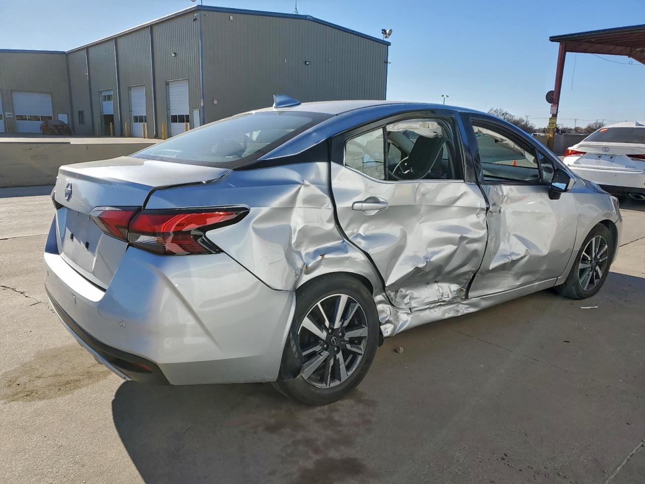 2025 NISSAN VERSA