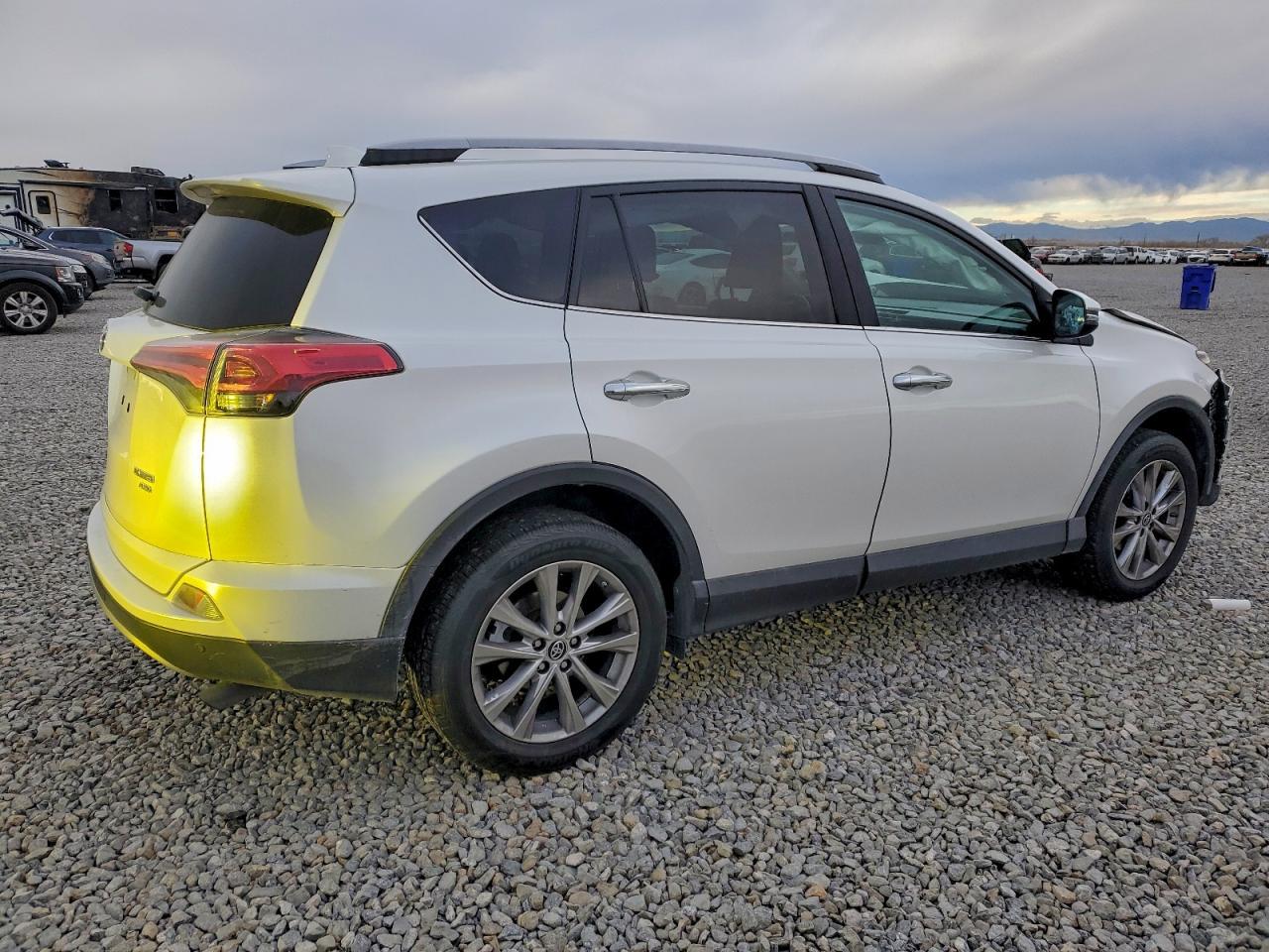 2017 TOYOTA RAV4