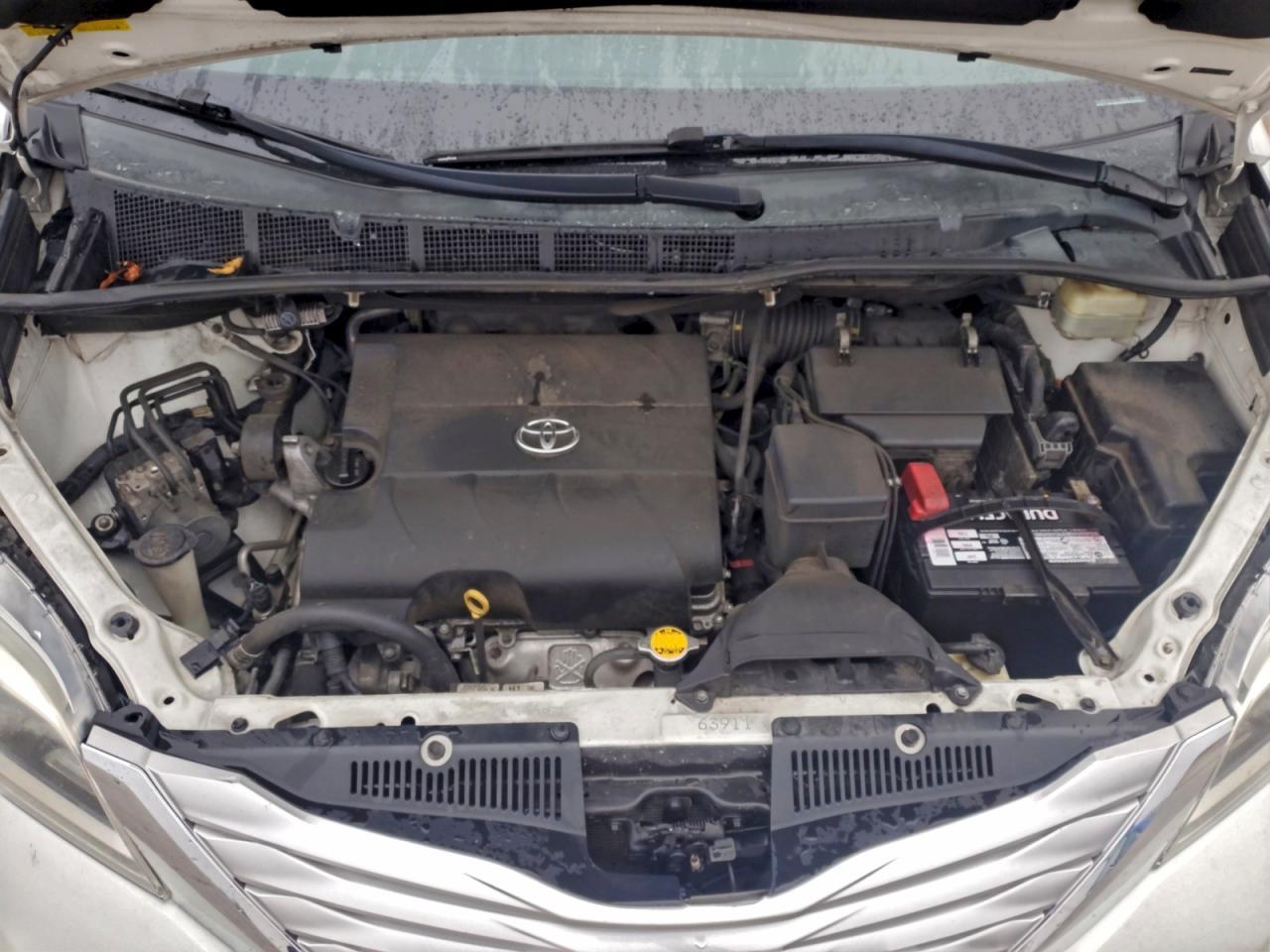 2015 TOYOTA SIENNA
