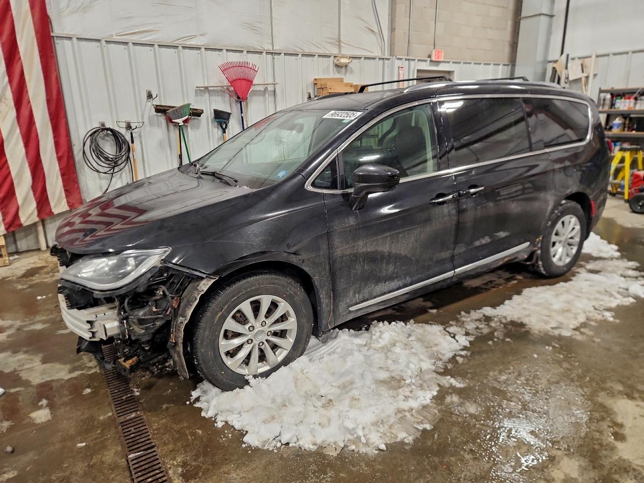 2019 CHRYSLER Pacifica