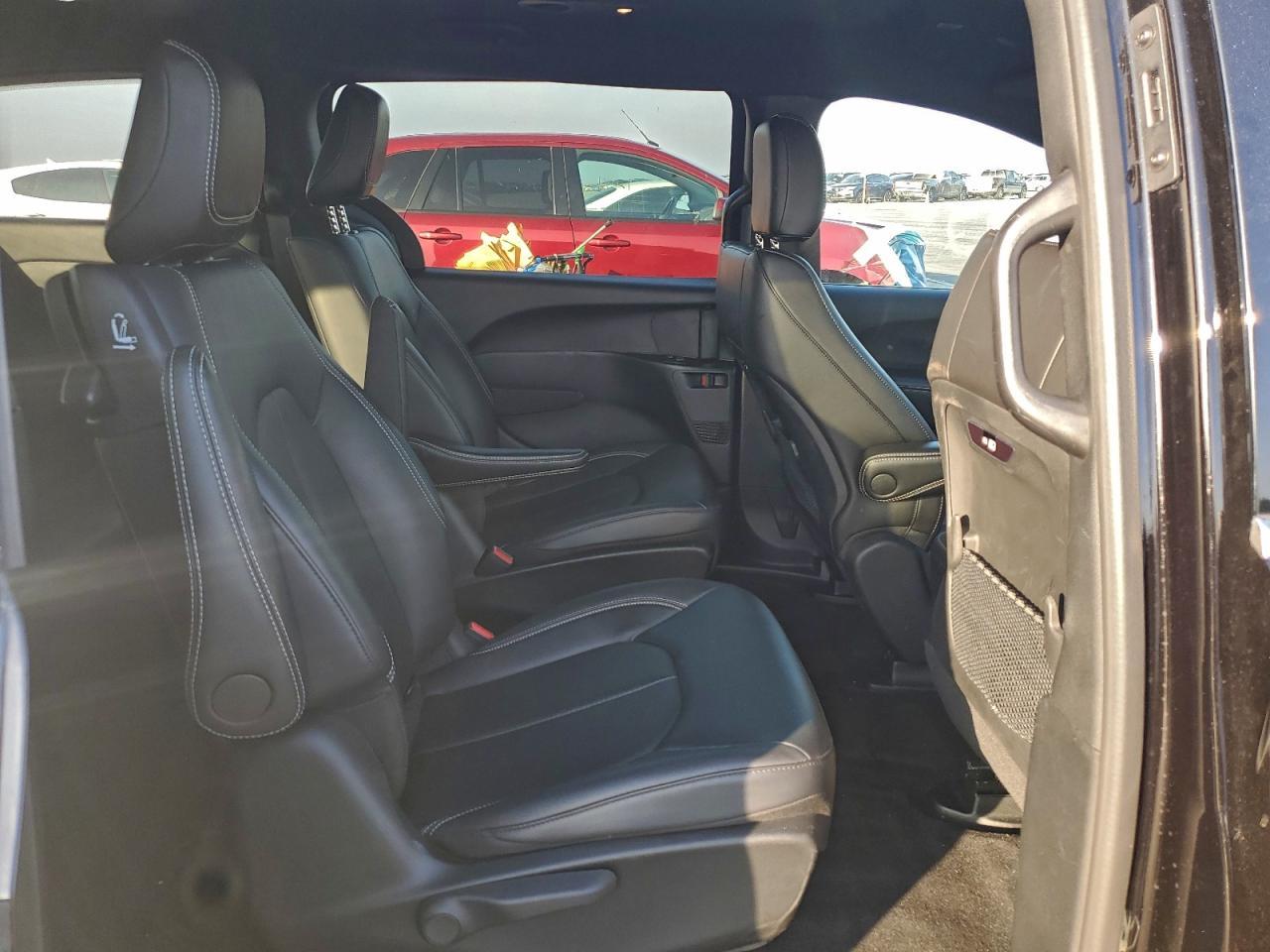 2025 CHRYSLER Pacifica