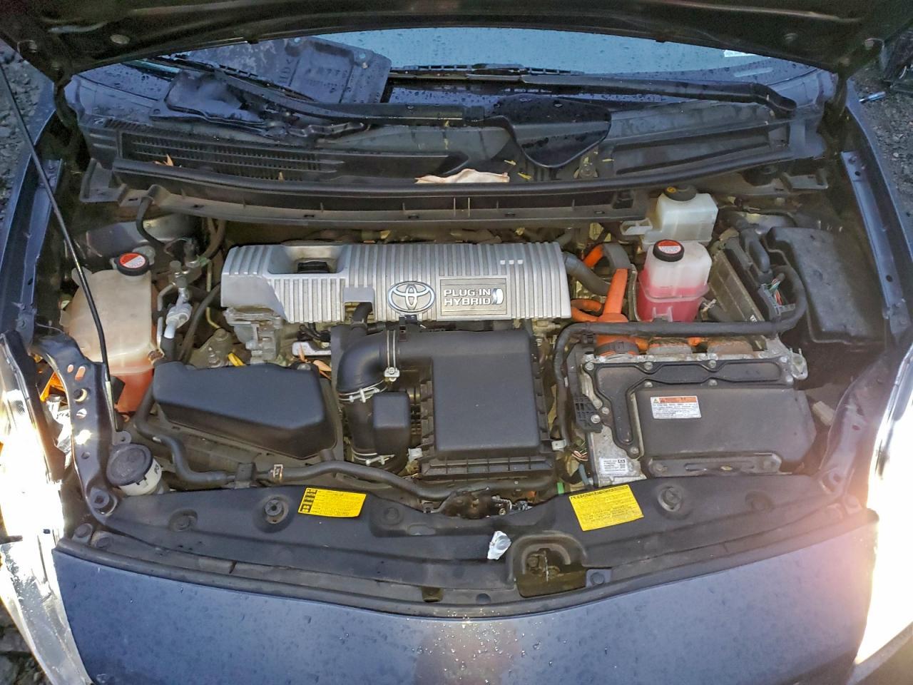 2015 TOYOTA Prius Plug-In