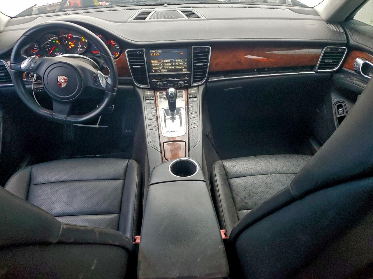2012 PORSCHE Panamera
