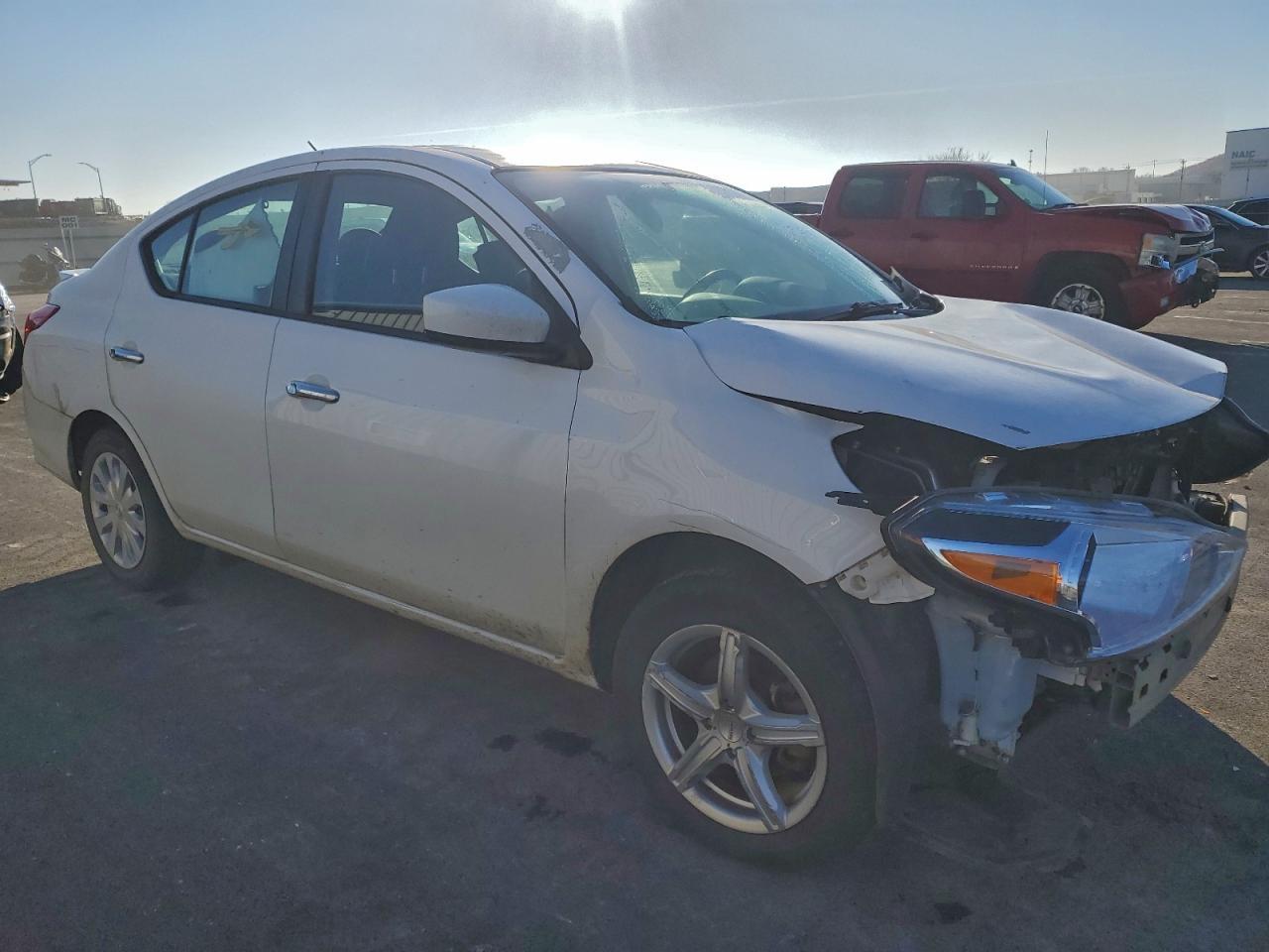 2019 NISSAN VERSA
