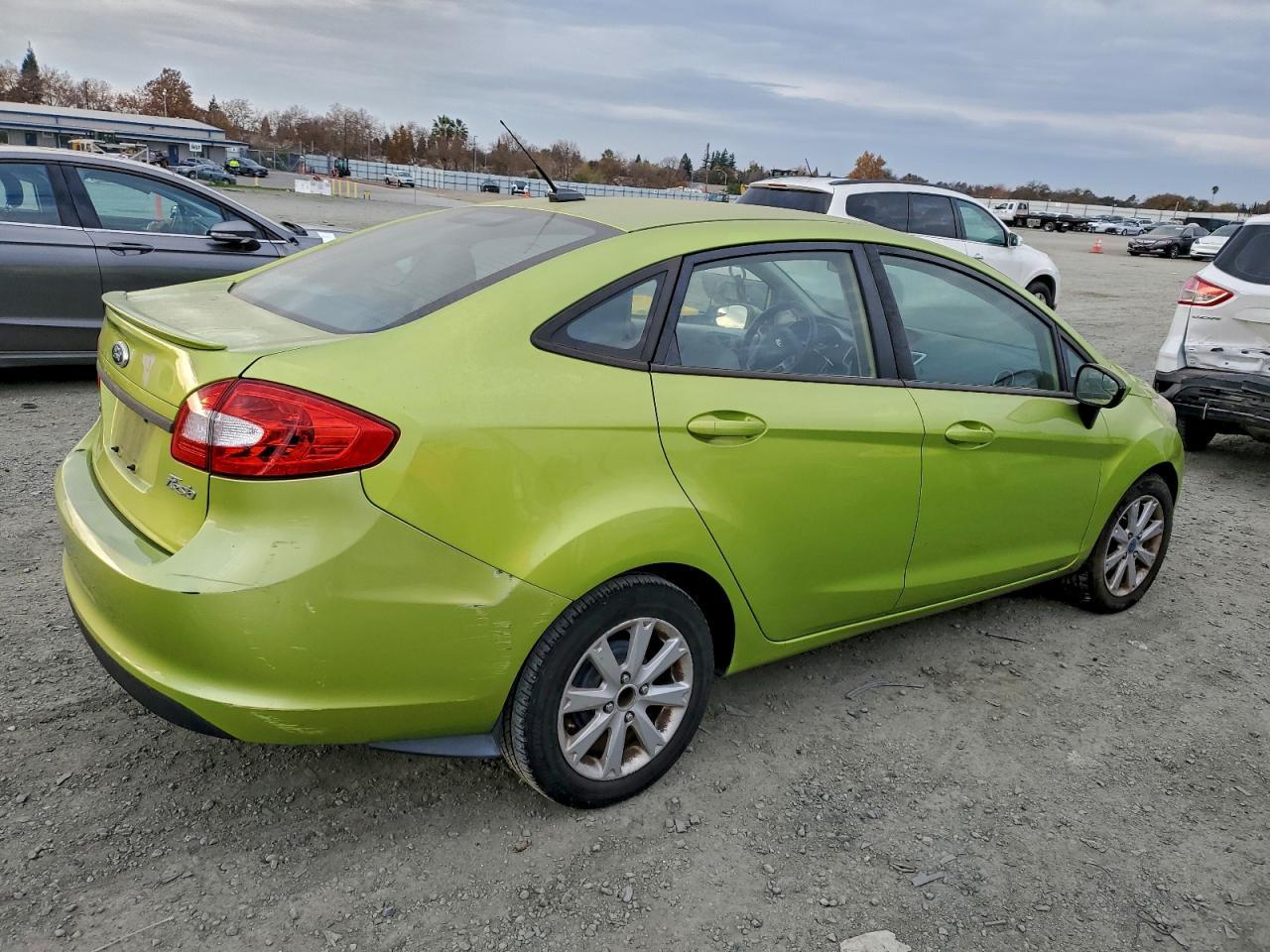 2011 FORD Fiesta