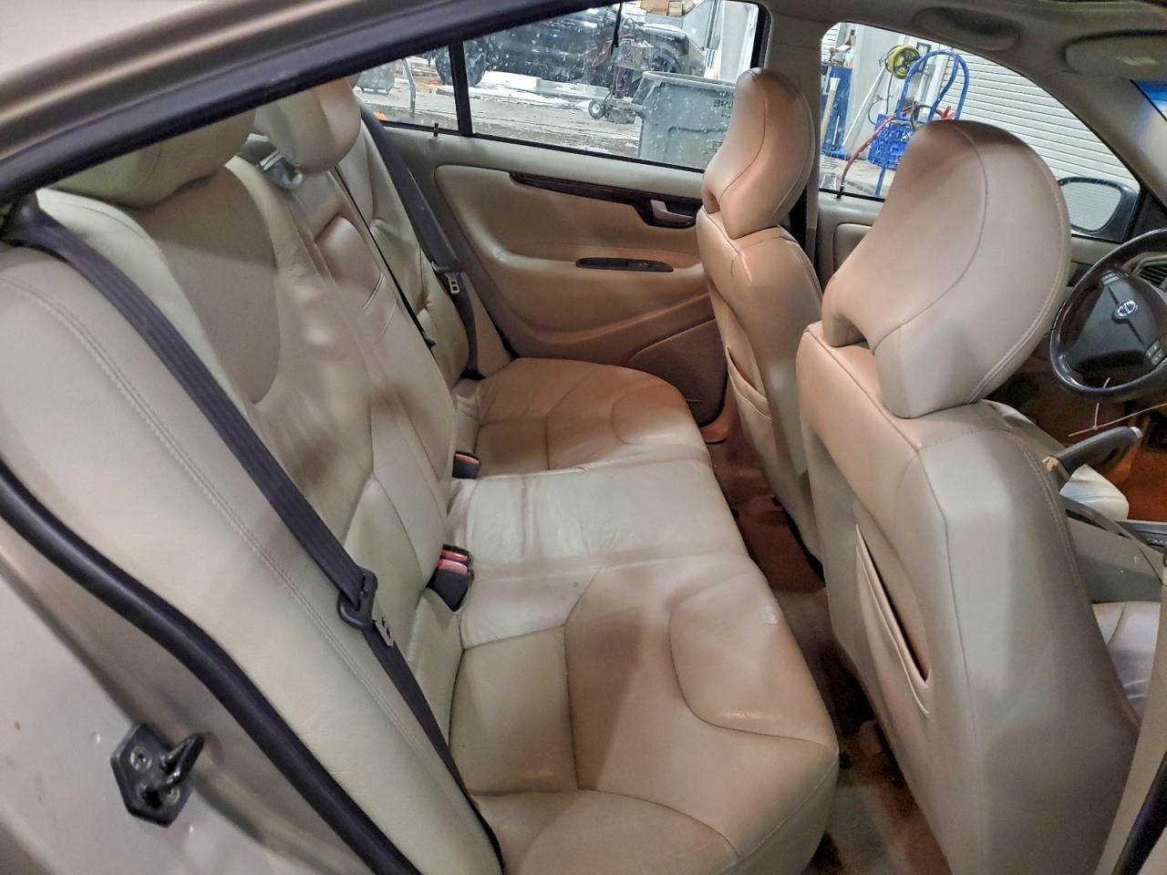 2003 VOLVO S60