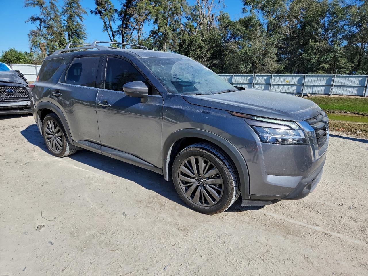 2022 NISSAN PATHFINDER
