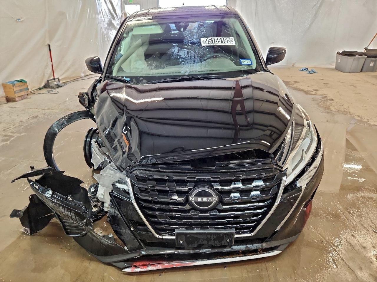 2024 NISSAN KICKS