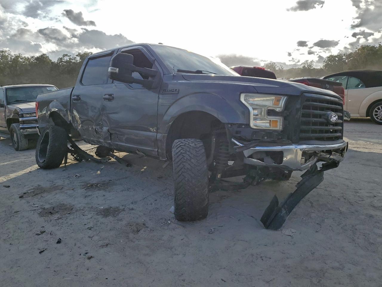 2015 FORD F-150