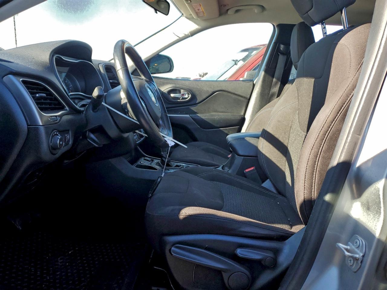 2019 JEEP CHEROKEE