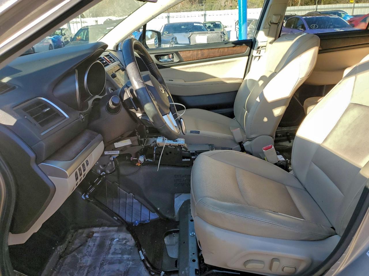 2017 SUBARU Outback