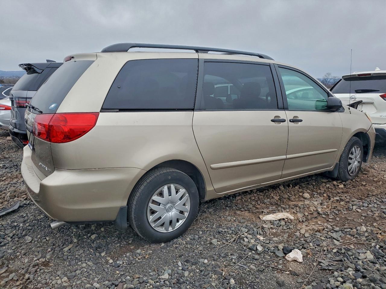 2006 TOYOTA SIENNA