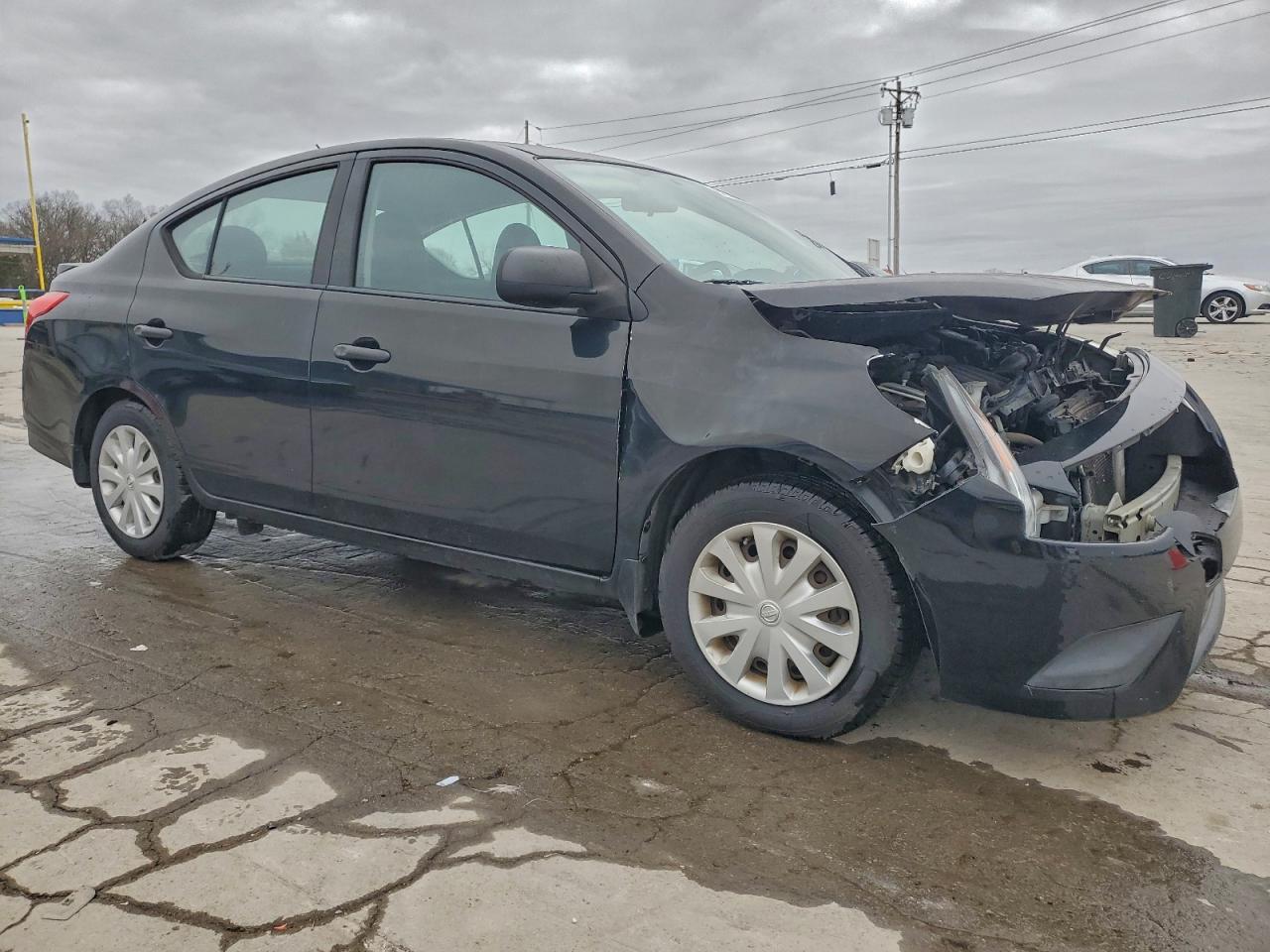 2015 NISSAN VERSA