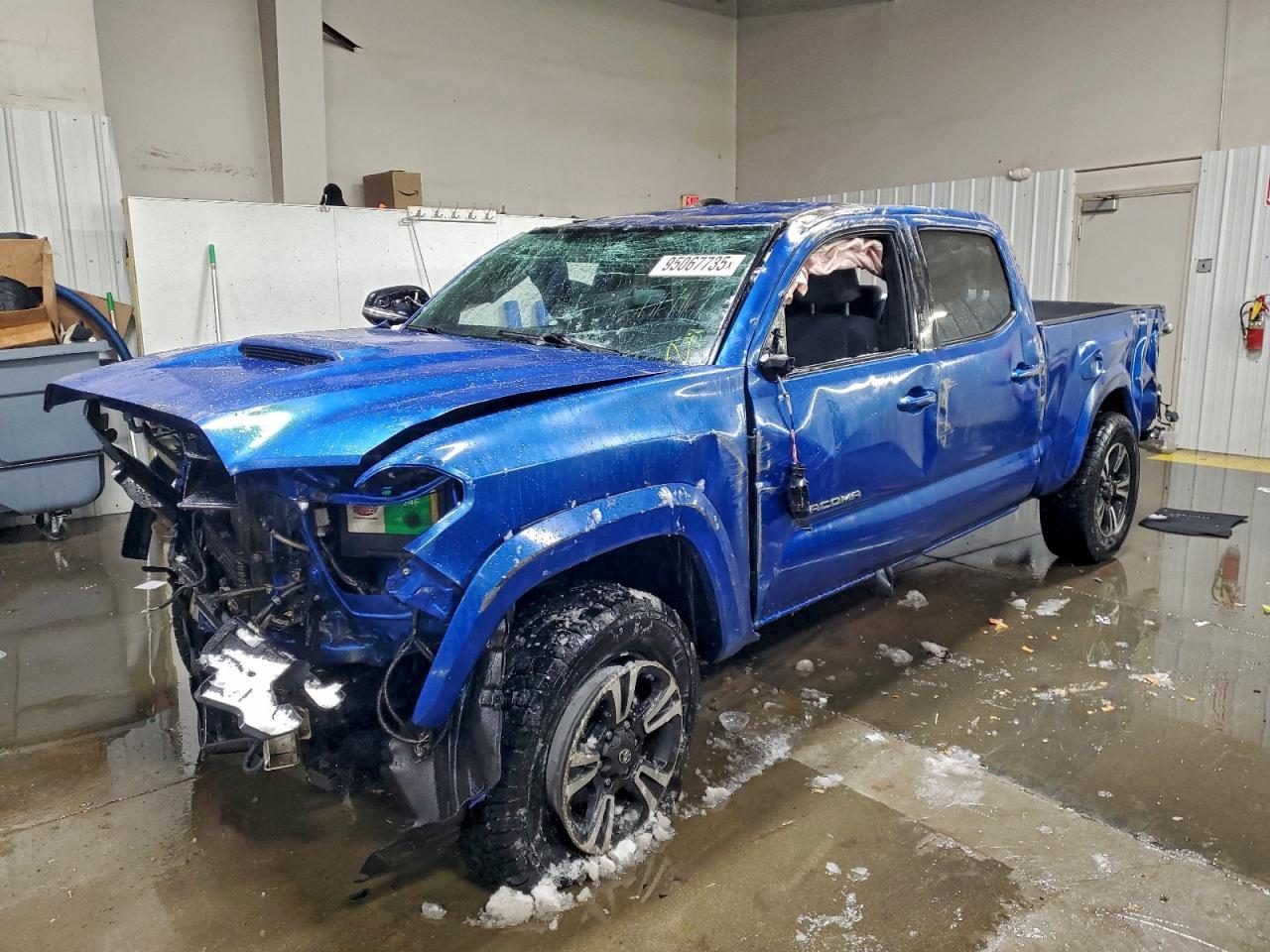 2016 TOYOTA TACOMA