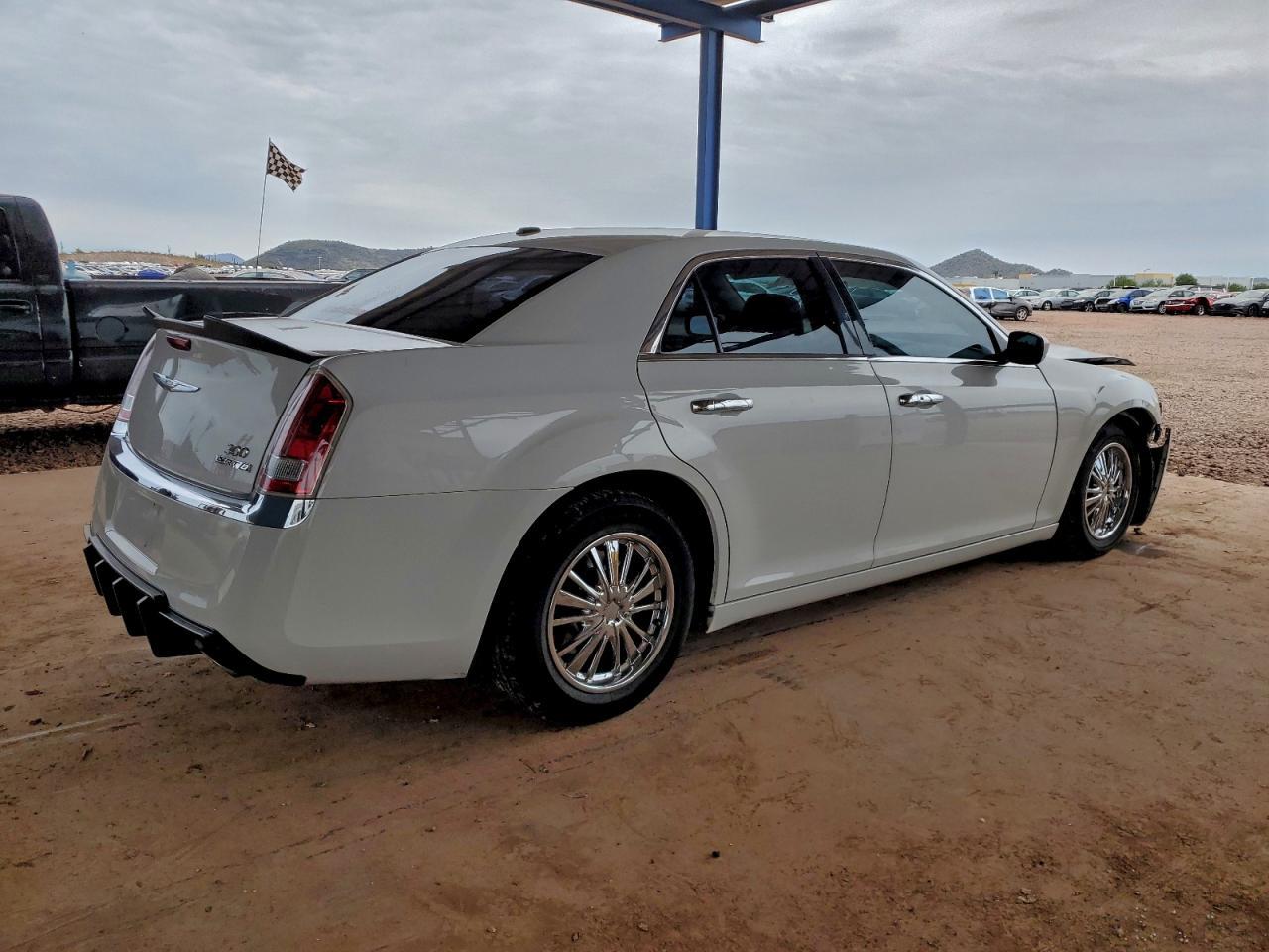 2013 CHRYSLER 300