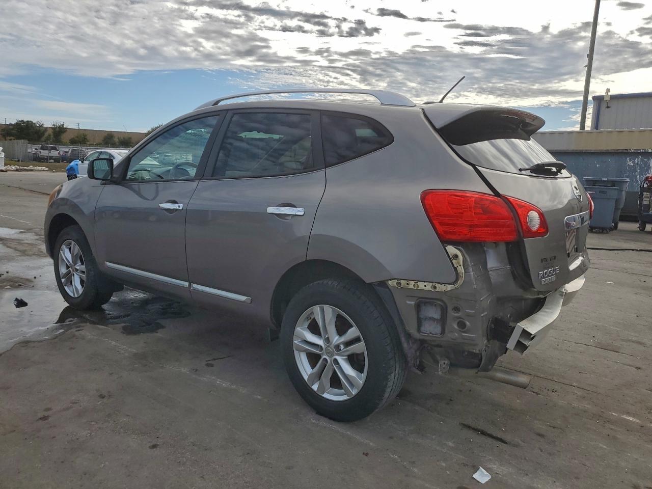 2015 NISSAN ROGUE
