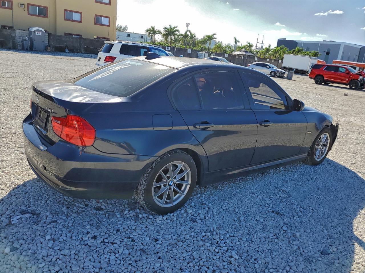 2010 BMW 3 SERIES