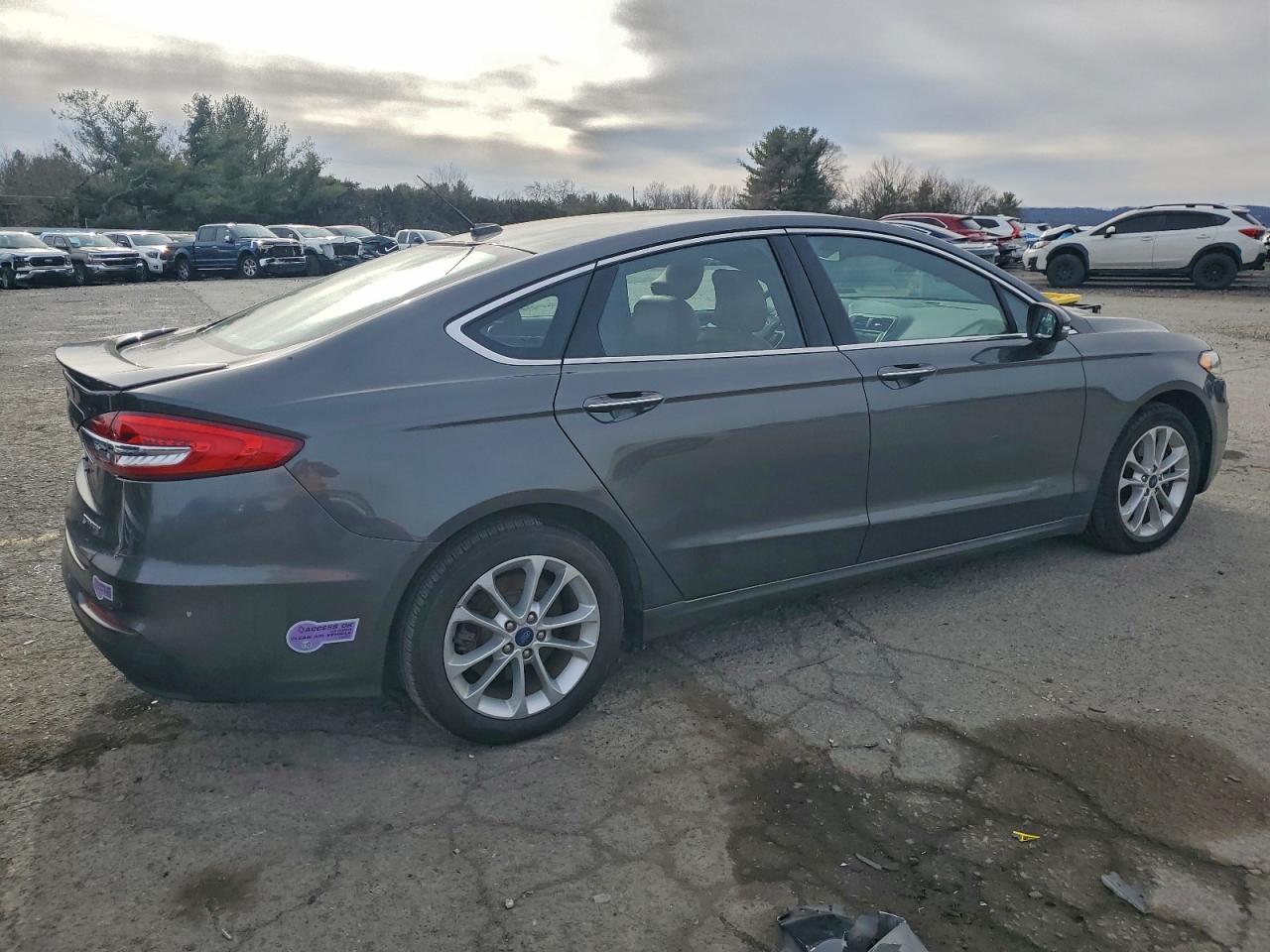2019 FORD FUSION