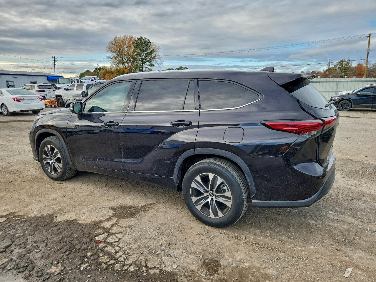 2022 TOYOTA HIGHLANDER