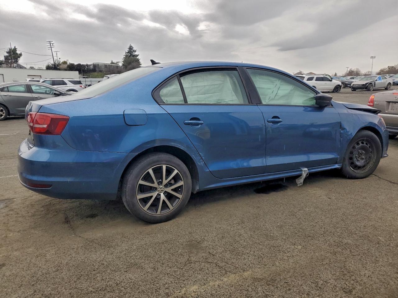 2016 VOLKSWAGEN JETTA