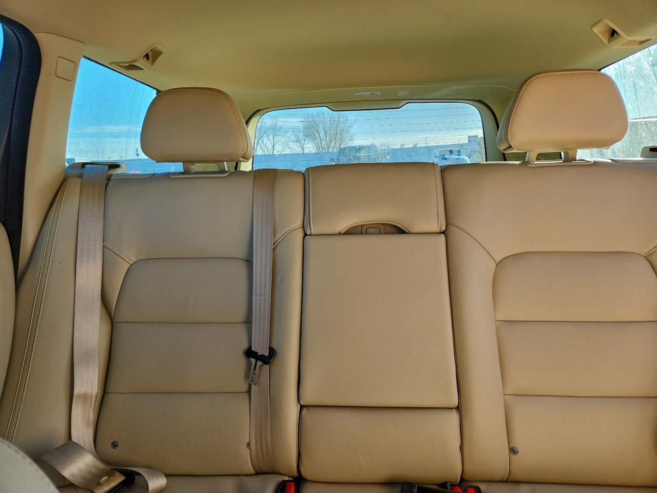 2015 VOLVO XC70
