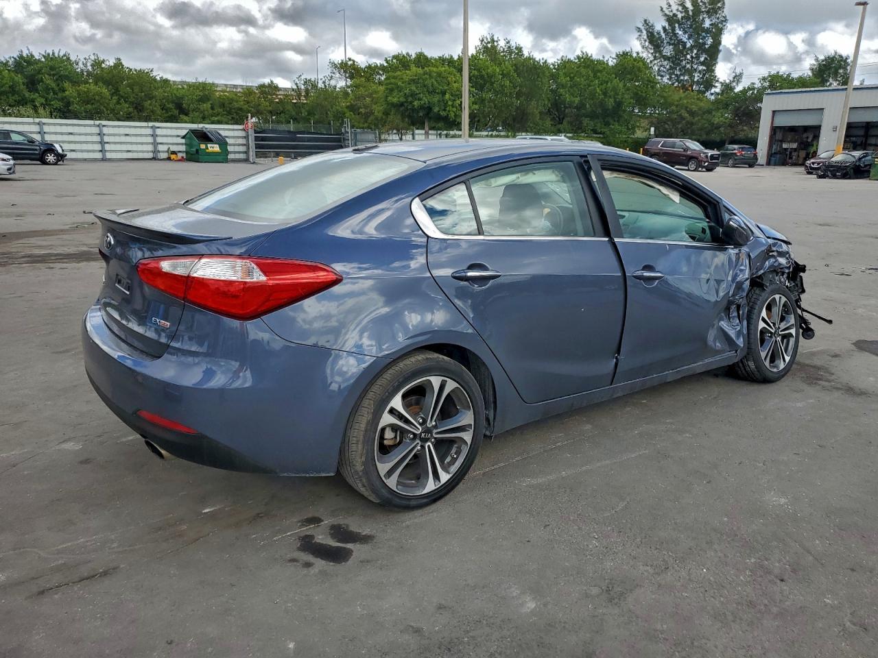 2014 KIA FORTE