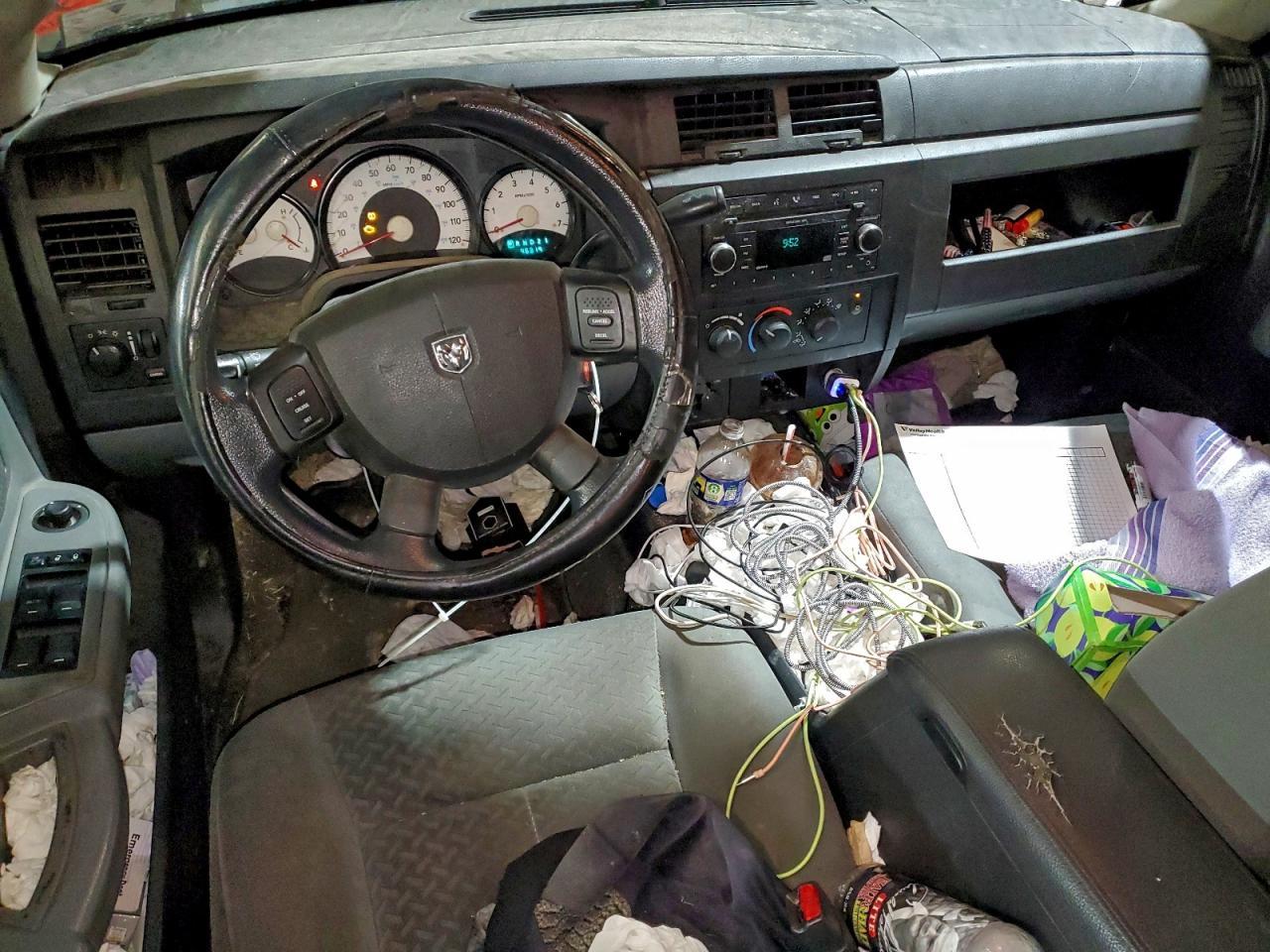 2008 DODGE Dakota