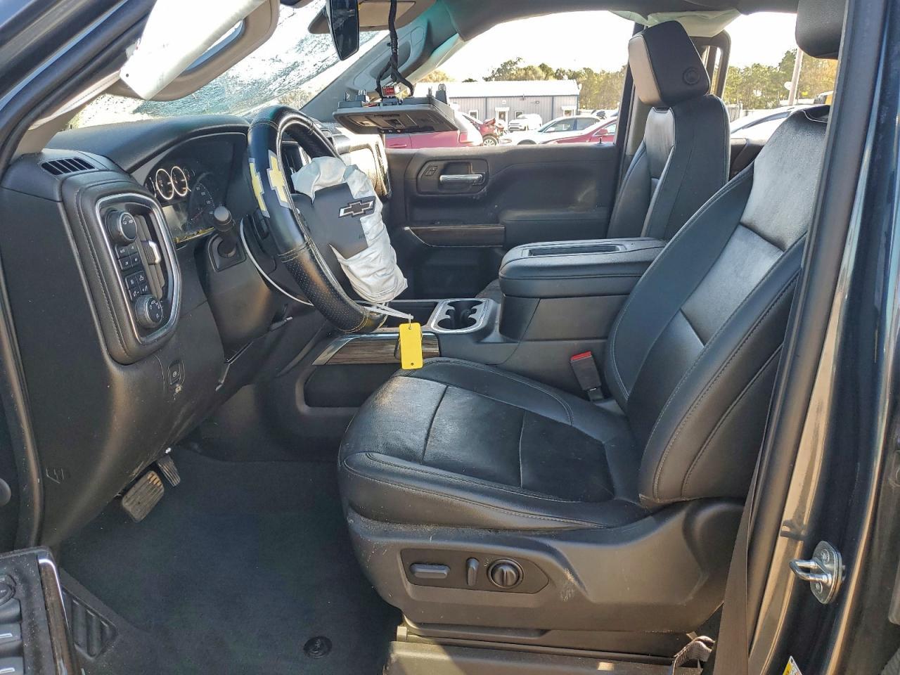 2021 CHEVROLET Silverado