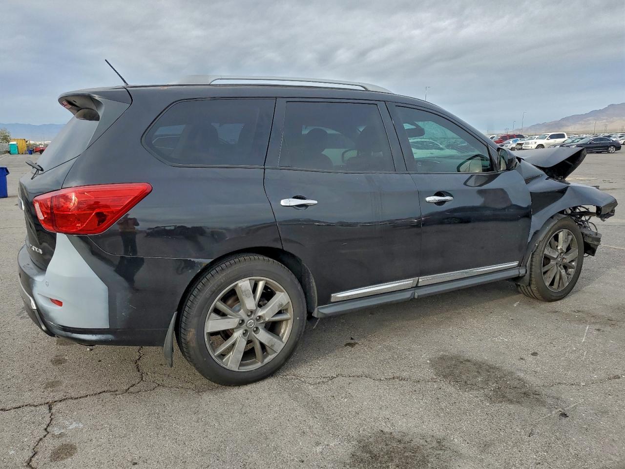 2015 NISSAN PATHFINDER